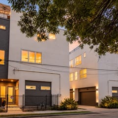 Twin Homes w/ 2 Rooftops! Sleeps 20