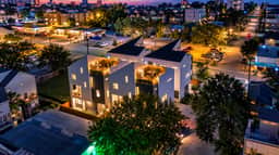 The Horizon: 5-Beds/4BR Luxury Retreat + Private Rooftop Views - Image 5