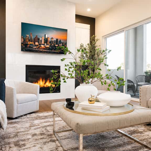 The Horizon: 5-Beds/4BR Luxury Retreat + Private Rooftop Views - Image 1