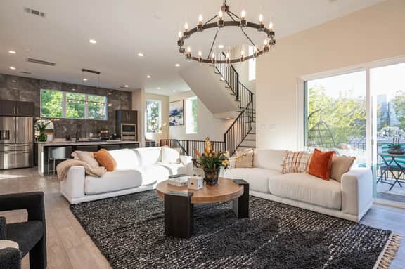 Sleeps 20! 2 Luxury Homes Side by Side - Image 5